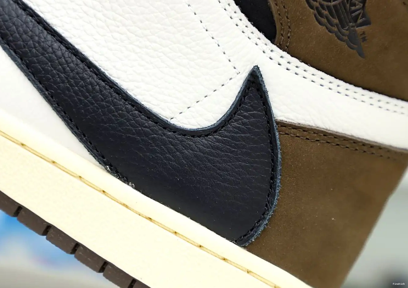 SCOTT 'MOCHA' HIGH 1 AIR OG RETRO JORDAN X TRAVIS 0424